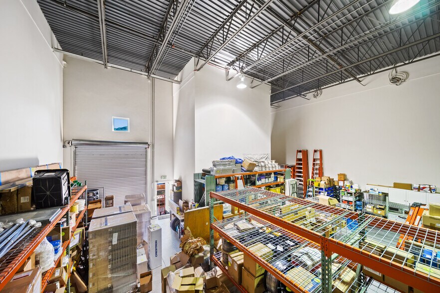 More Photos Of 28294-28310 Constellation Rd, Valencia Light Distribution For Sale