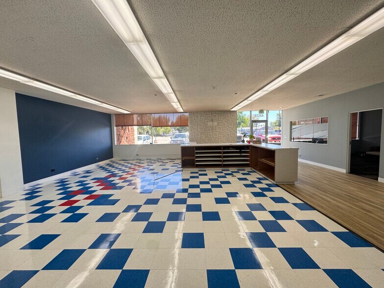 More Photos Of 4828 W Emerald St, Boise Research And Development For Lease