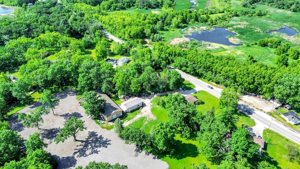 More Photos Of 41W597 US Highway 20, Hampshire Flex For Sale