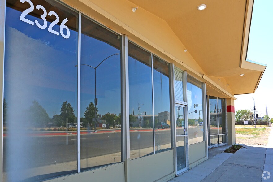 More Photos Of 2318 S Airport Way, Stockton Supermarket For Sale
