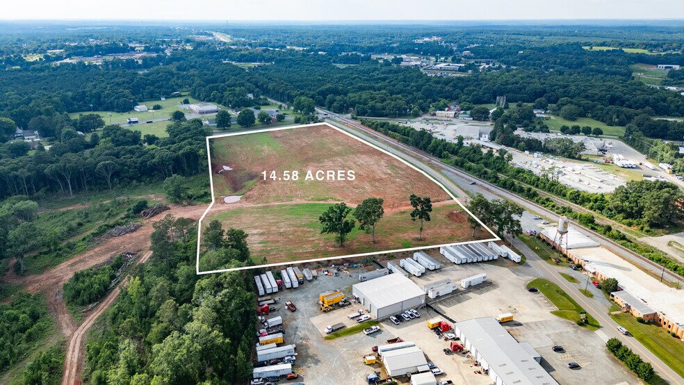 More Photos Of 433 U.S. 41, Forsyth Land For Sale