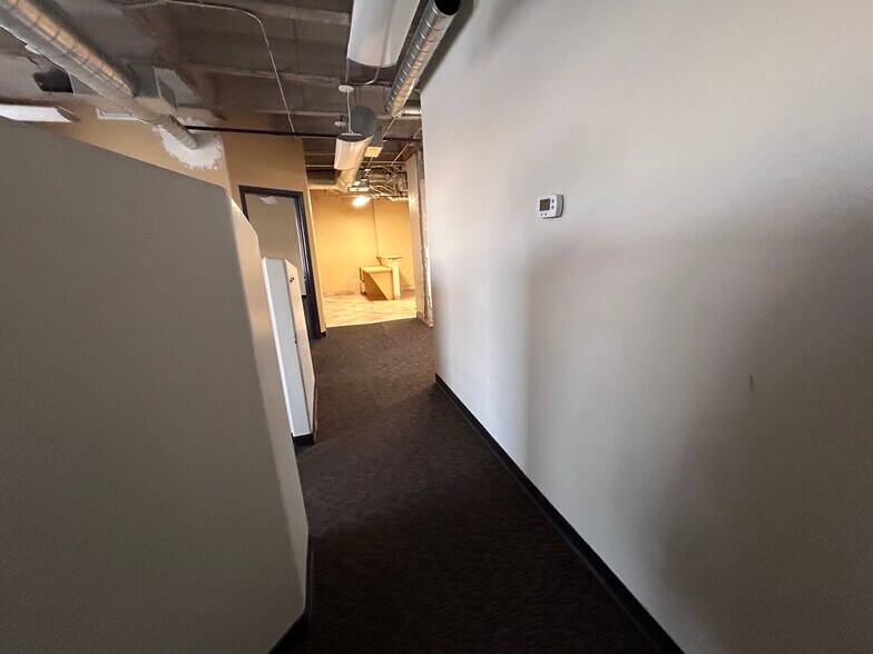 More Photos Of 100 N Stone Ave, Tucson Office Residential For Lease