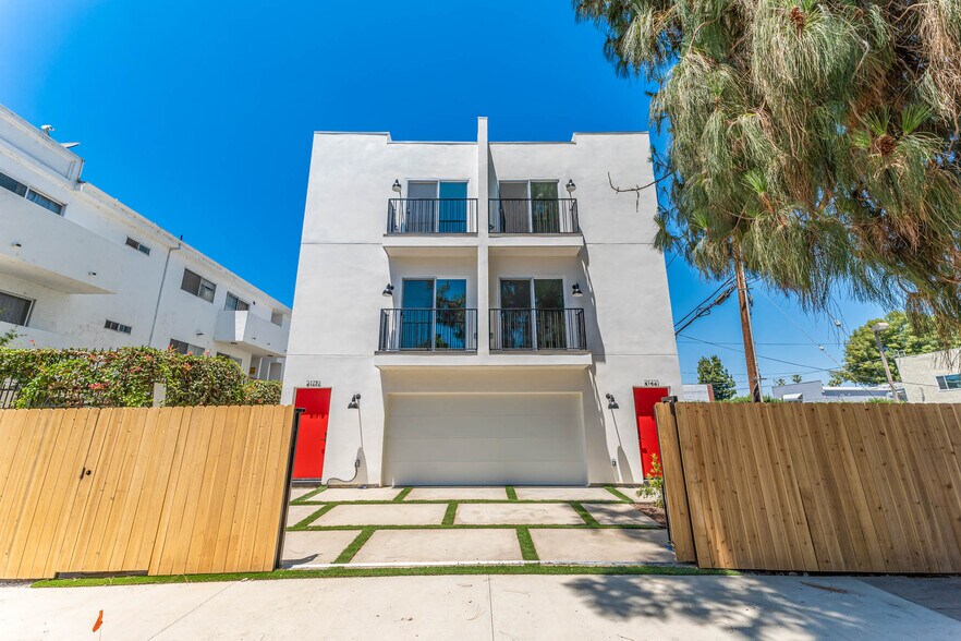 More Photos Of 21719 Hart St, Canoga Park Apartments For Sale