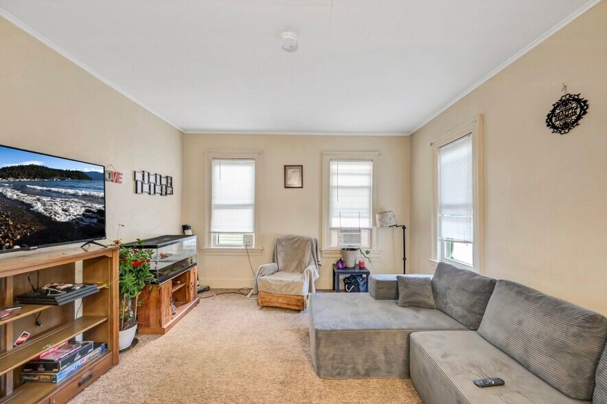 More Photos Of 535 Green Ridge St, Scranton Storefront Retail Residential For Sale