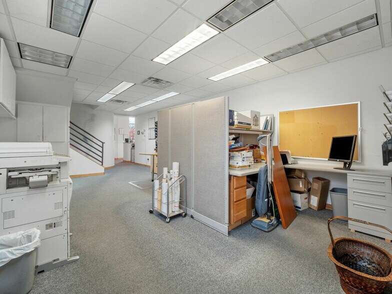 More Photos Of 740 Grand Ave, Saint Paul Storefront Retail Office For Sale