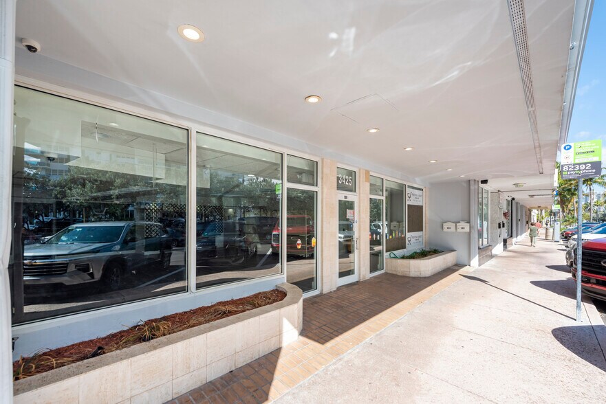 More Photos Of 3425 Galt Ocean Dr, Fort Lauderdale Storefront Retail Office For Lease