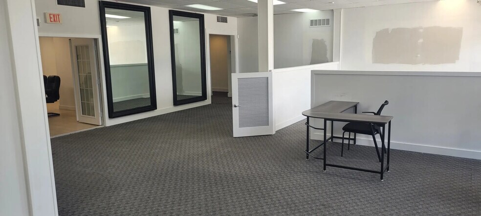 More Photos Of 475-487 Le Jeune Rd, Miami Unknown For Lease