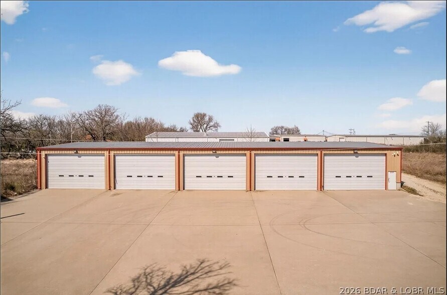 More Photos Of 3737 Antioch Lane, Osage Beach Warehouse For Lease