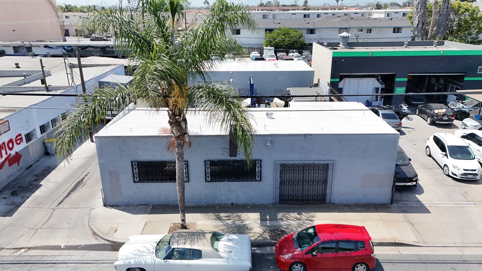 More Photos Of 3232 W Rosecrans Ave, Hawthorne Warehouse For Sale