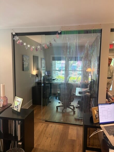 More Photos Of 1100 Palm Blvd, Isle Of Palms Office For Lease
