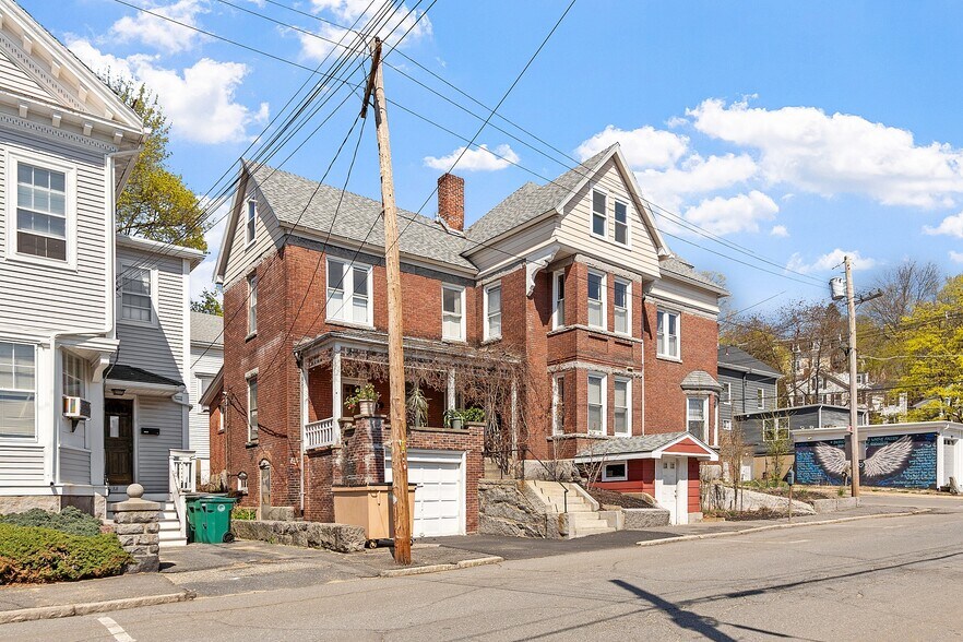 More Photos Of 58 Oliver St, Fitchburg Office Residential For Sale