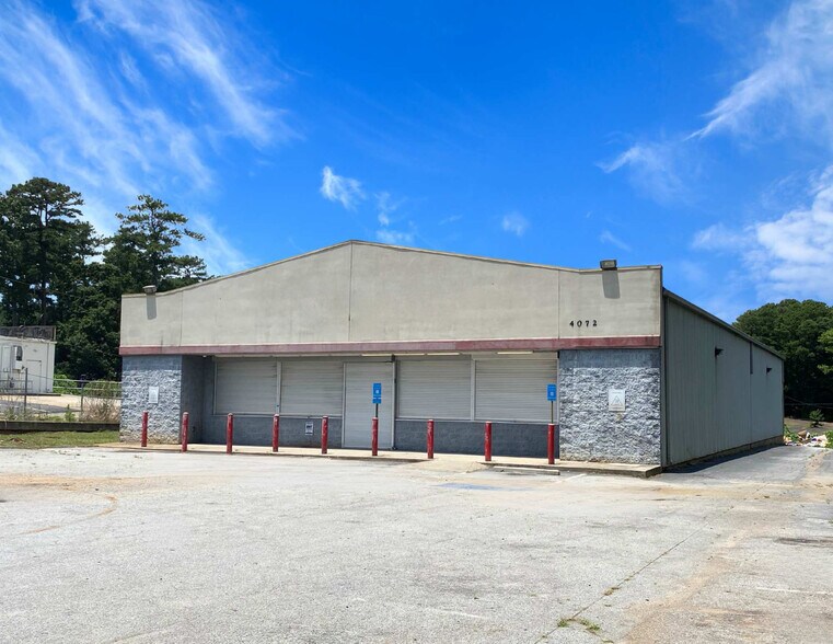 Primary Photo Of 4072 Glenwood Rd, Decatur Freestanding For Sale