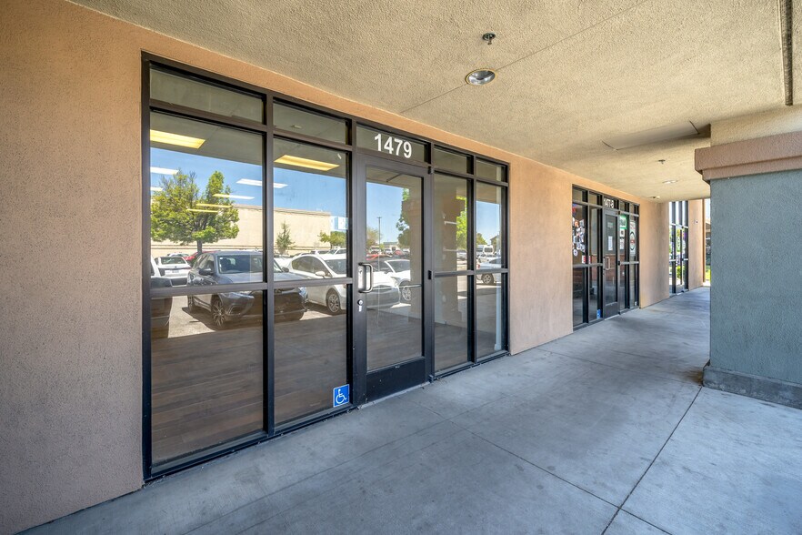 More Photos Of 1461-1475 Creston Rd, Paso Robles Unknown For Lease