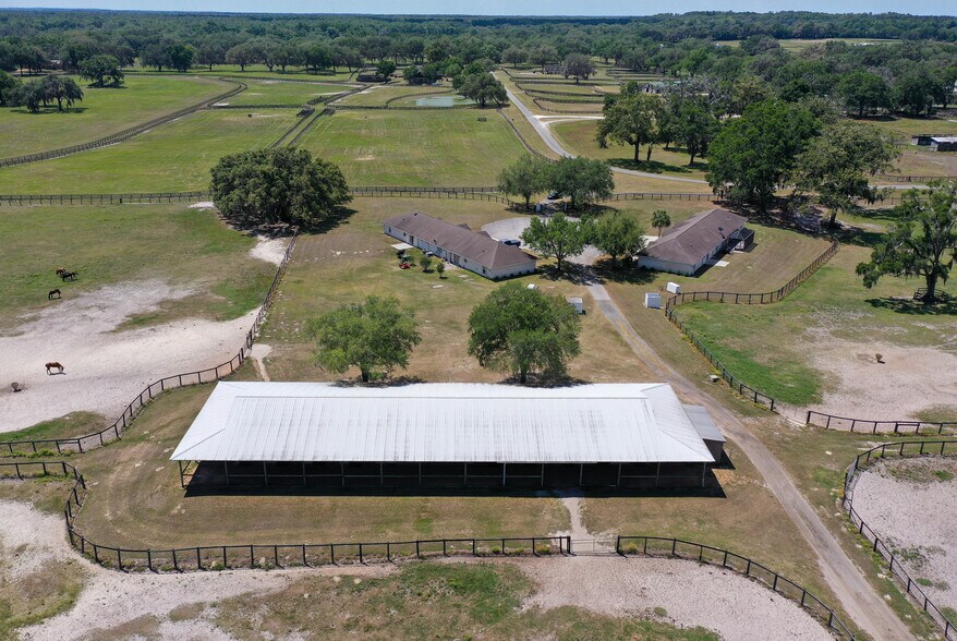More Photos Of 12219 SW 26th St, Ocala Horse Stables For Sale