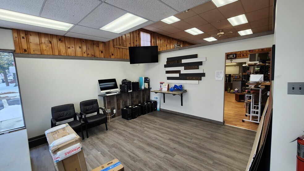 More Photos Of 11 N Broadway, Pitman Storefront Retail Residential For Lease