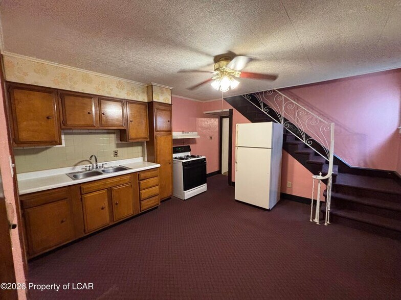 More Photos Of 12 Hill St, Glen Lyon Apartments For Sale