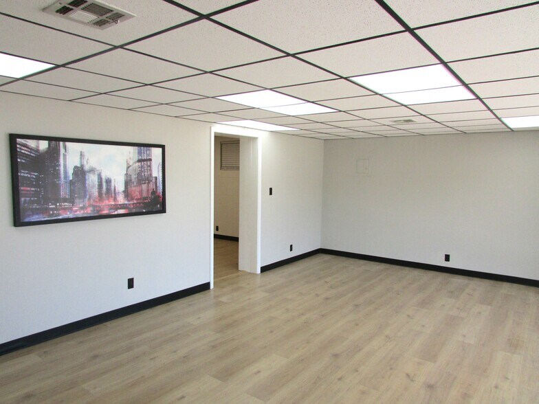 More Photos Of 1907 N 11th St, Muskogee Office For Lease