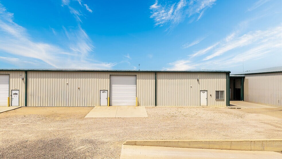 More Photos Of 14215 Mead St, Longmont Warehouse For Lease