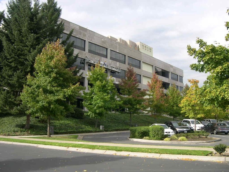More Photos Of 8383 158th Ave NE, Redmond Office For Lease