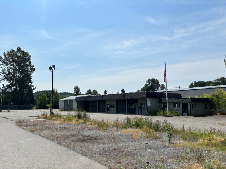 More Photos Of 2412 Inter Ave, Puyallup Service For Lease