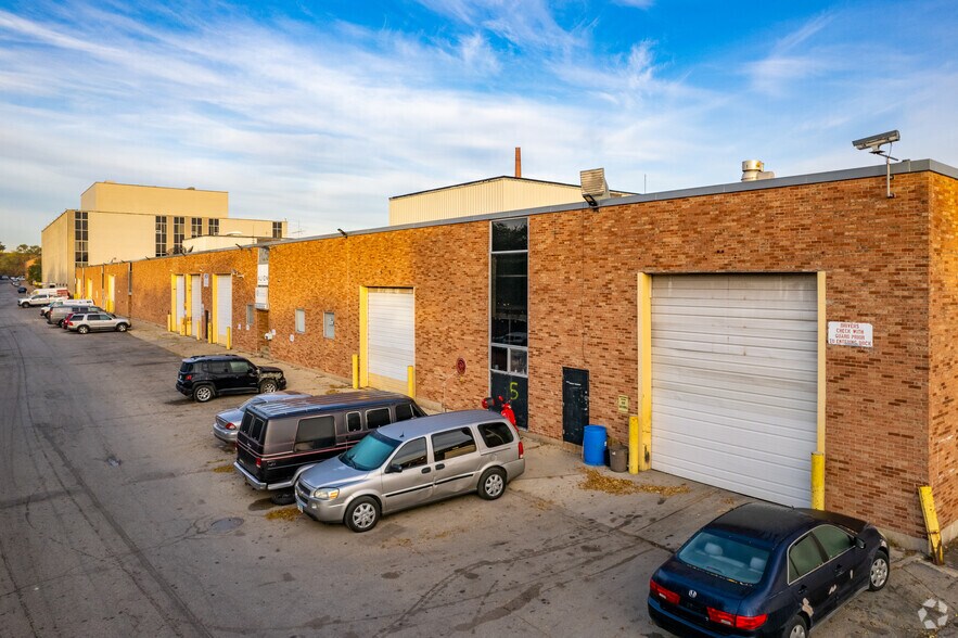 More Photos Of 1900 N Austin Ave, Chicago Manufacturing For Sale