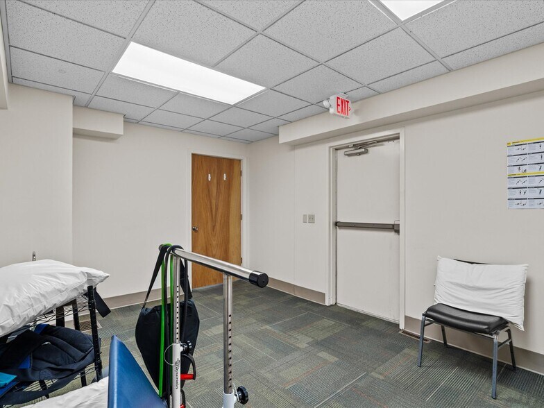 More Photos Of 1830 Route 209, Brodheadsville Office For Sale