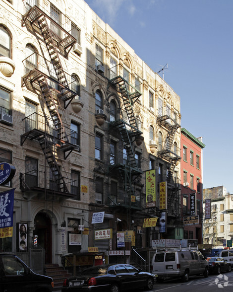 Primary Photo Of 19 Eldridge St, New York Apartments For Lease