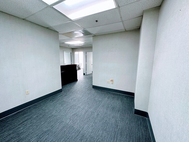 More Photos Of 1110 Brickell Ave, Miami Office Residential For Sale
