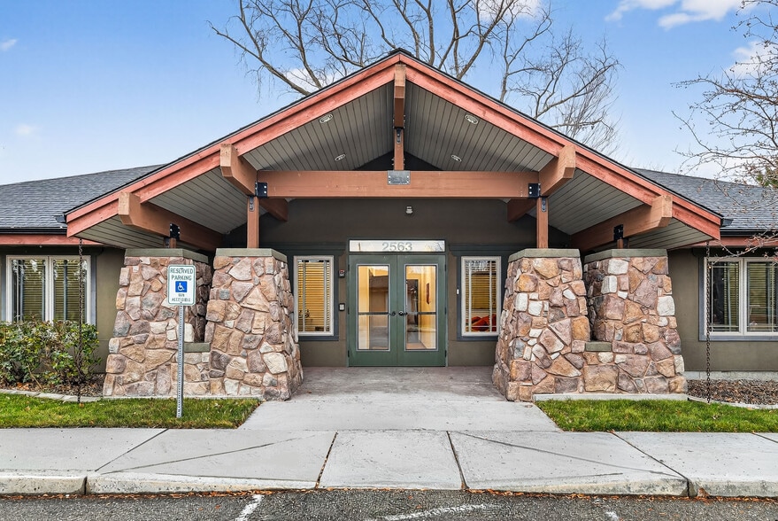 More Photos Of 2563 S Five Mile Ave, Boise Office Residential For Lease