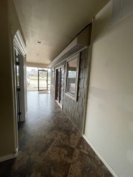 More Photos Of 22428 E 71st St, Broken Arrow Freestanding For Sale