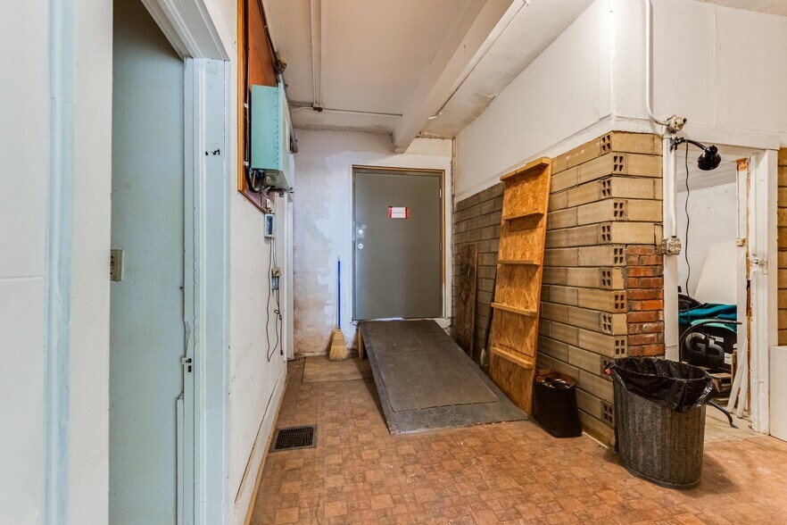 More Photos Of 124 W 6th St, Walsenburg Storefront Retail Office For Sale