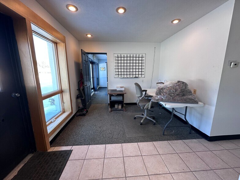 More Photos Of 3160 Continental Dr, Traverse City Warehouse For Sale