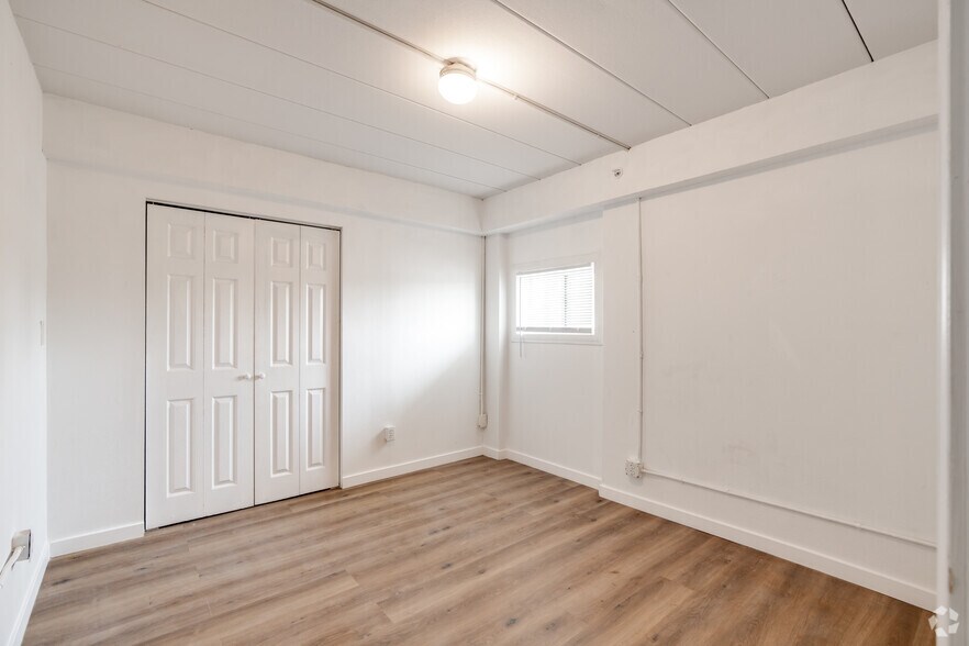 More Photos Of 1305 Washington Ave, Bay City Apartments For Sale