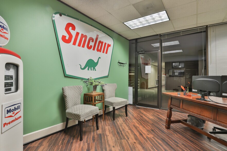 More Photos Of 12727 Featherwood Dr, Houston Medical For Sale