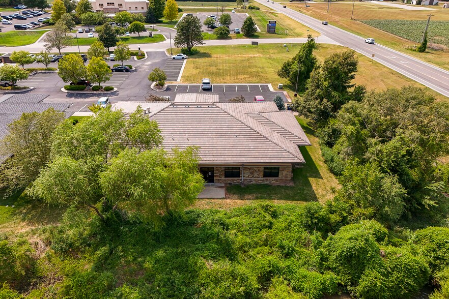 More Photos Of 13203 W 21st Ct N, Wichita Office For Sale