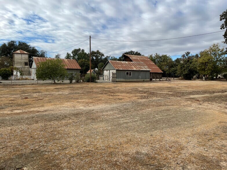 More Photos Of 534 Johnston St, Woodland Land For Sale