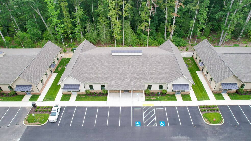 More Photos Of 12868 Patterson Ave, Richmond Office For Sale