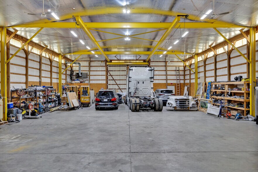 More Photos Of 3548 Cumberland Rd, Cumberland Warehouse For Sale