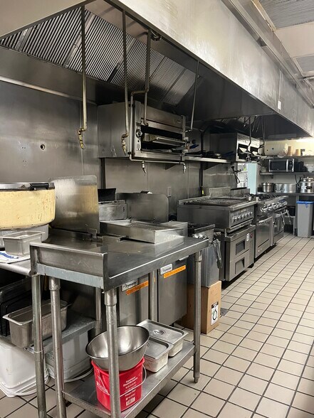 More Photos Of 858 S Coast Hwy, Laguna Beach Restaurant For Lease