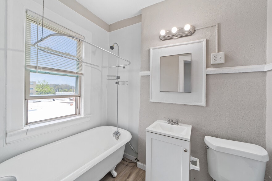 More Photos Of 11118 Clifton Blvd, Cleveland Apartments For Sale