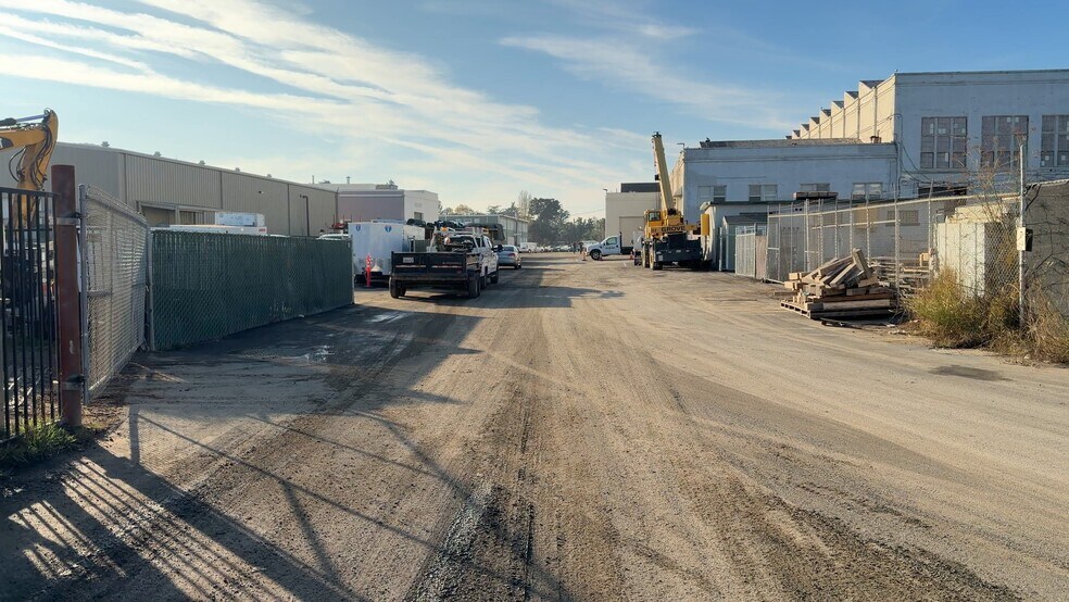 More Photos Of 2900 Main St, Alameda Land For Lease