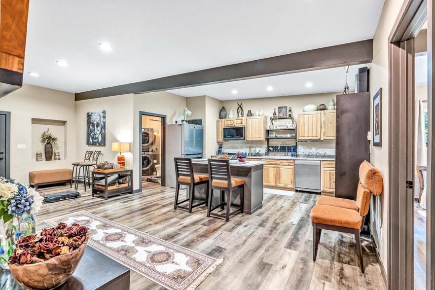 More Photos Of 6729 SE 162nd Ave, Portland Horse Stables For Sale
