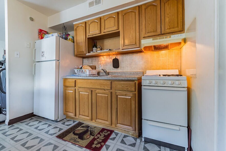 More Photos Of 6919 Walker St, Philadelphia Apartments For Sale
