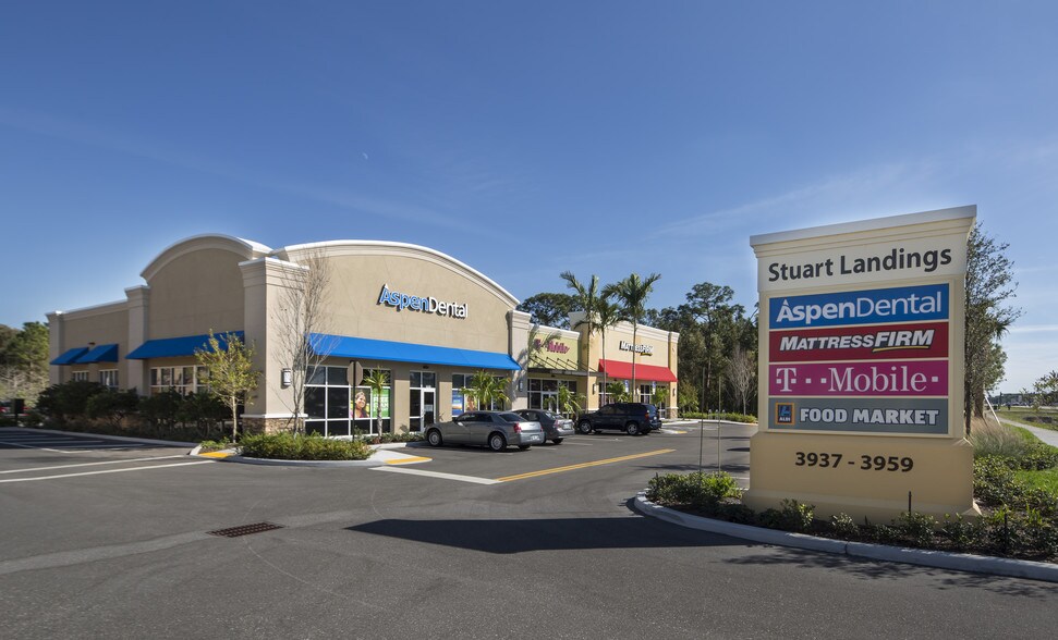 More Photos Of 3801 SE Federal Hwy, Stuart Unknown For Lease