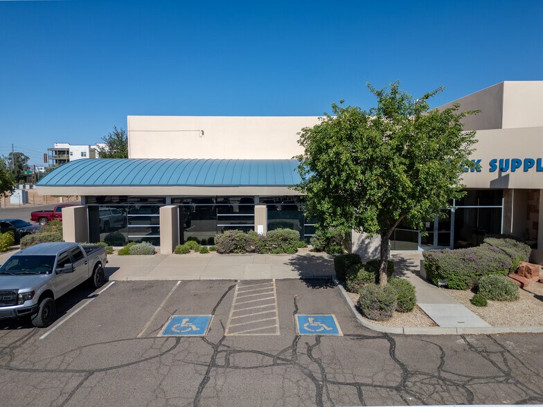 More Photos Of 2150 E Rio Salado Pky, Tempe Warehouse For Lease