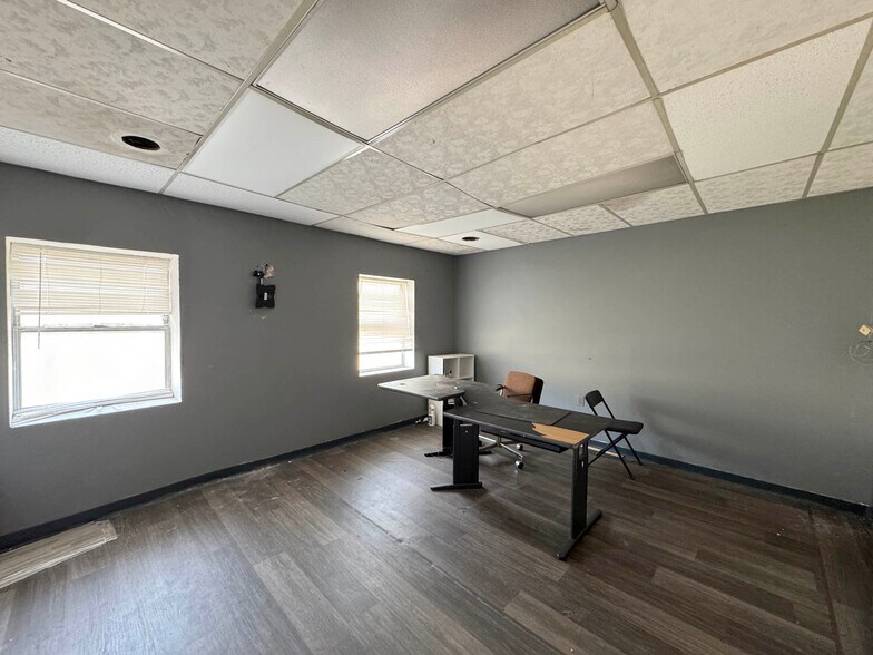 More Photos Of 1149 Watson St, Baltimore Warehouse For Sale