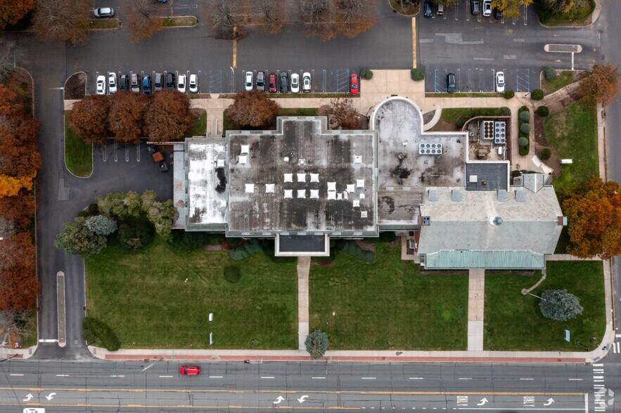 More Photos Of 2100 Middle Country Rd, Centereach Office For Sale