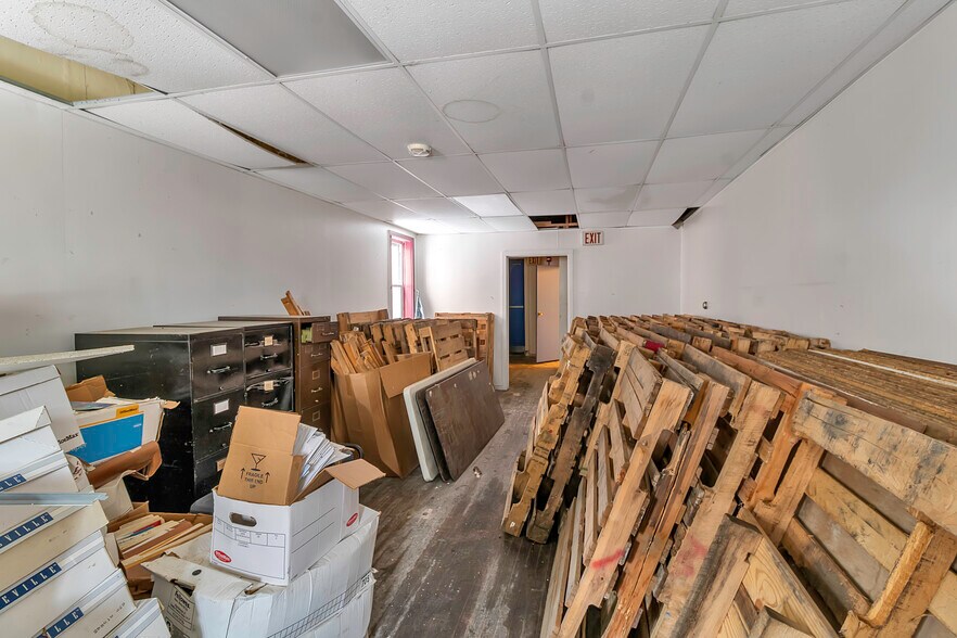 More Photos Of 2302 Main St, Buffalo Storefront Retail Residential For Sale