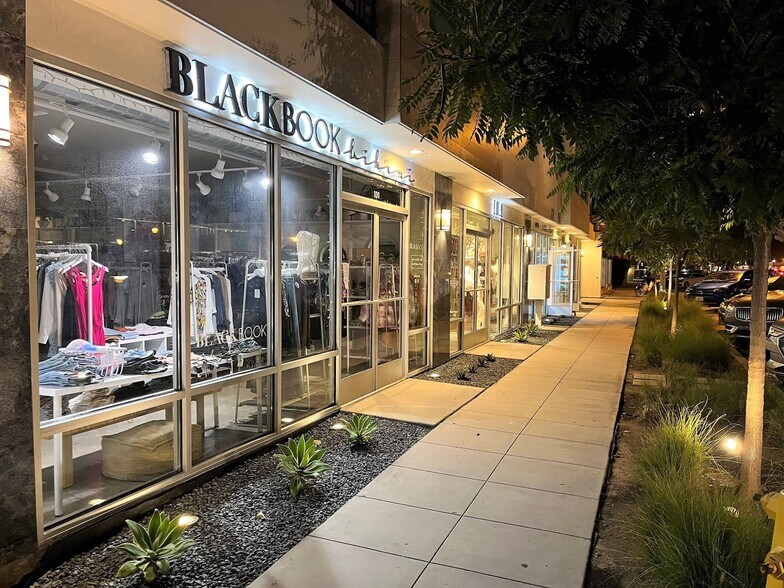 More Photos Of 960 S Coast Highway 101, Encinitas Storefront For Sale