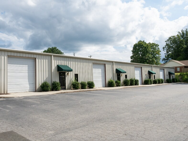 More Photos Of 620 A-620 D Valley Forge Rd, Hillsborough Flex For Lease